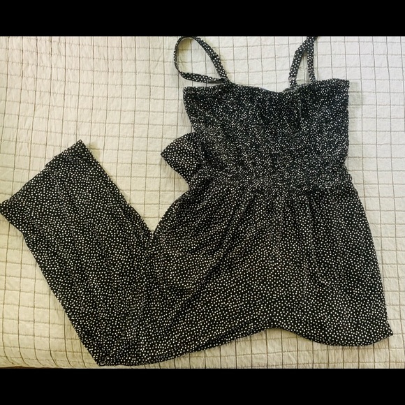Old navy polka dot jumpsuit - Picture 2 of 3
